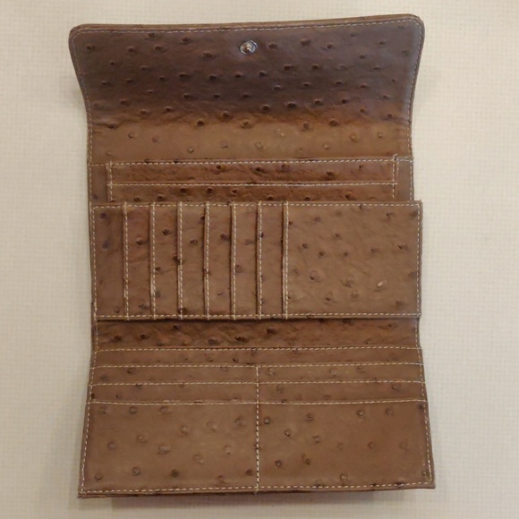 GUESS Wallet - Picture 3 of 4